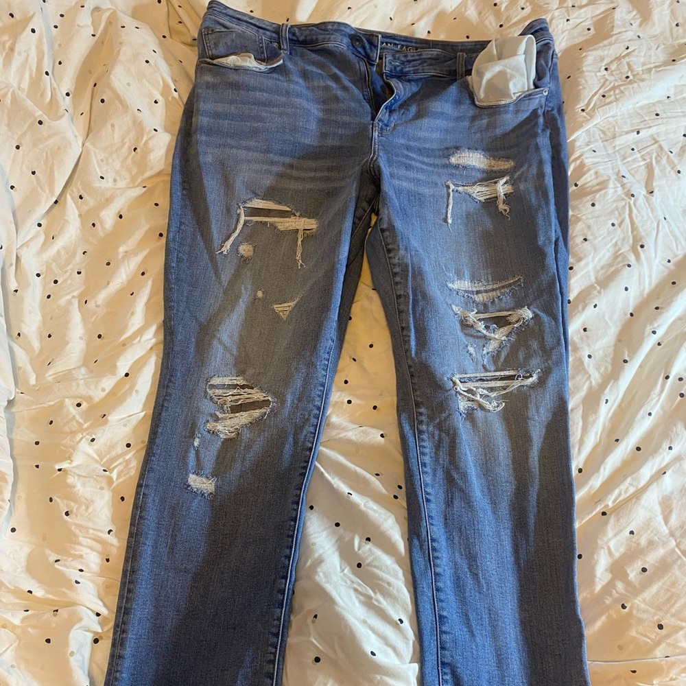 Very gently used AE Ripped Jeans Woman’s Size 22
